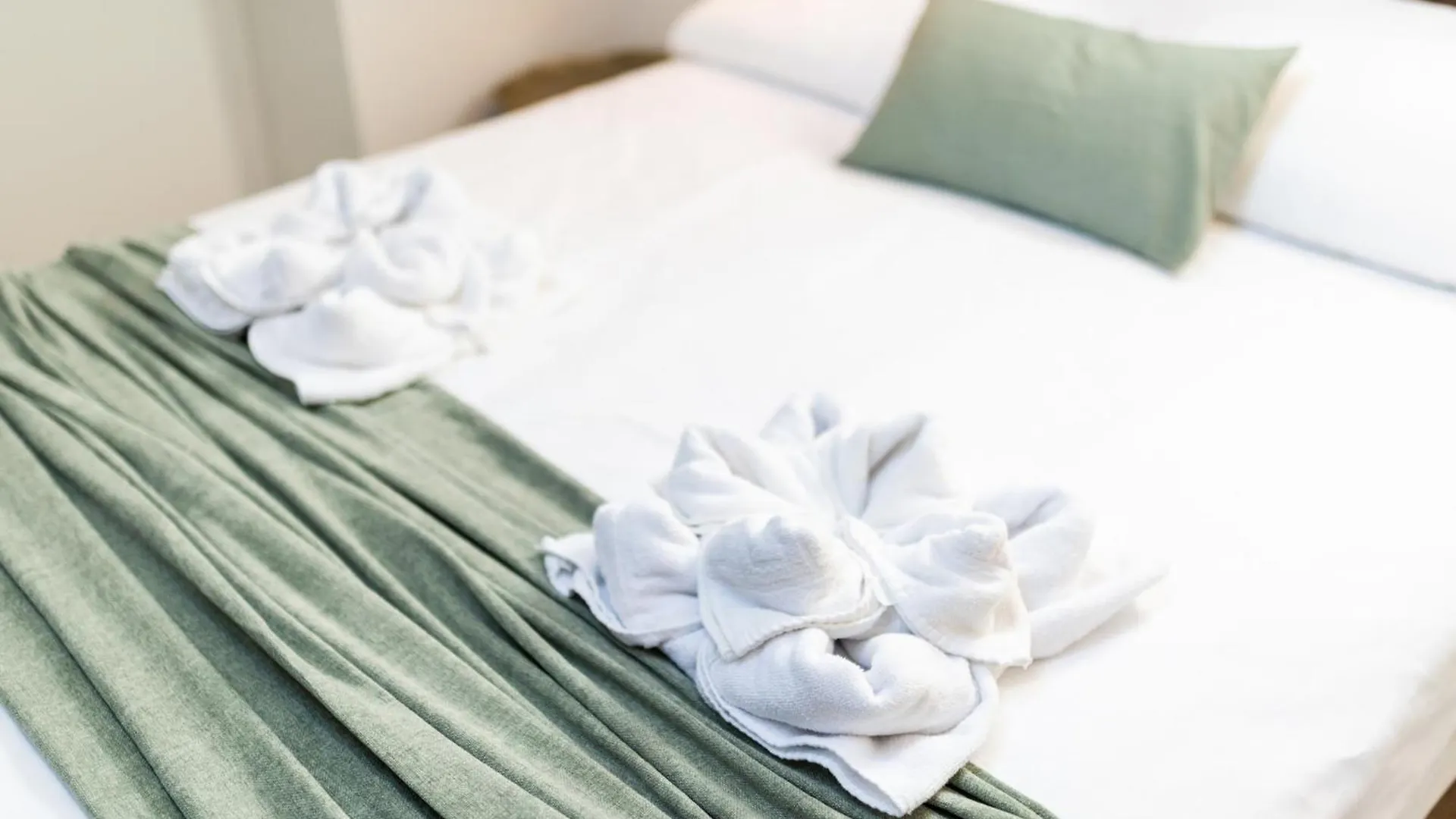 Bibrambla Suites Granada Apartment